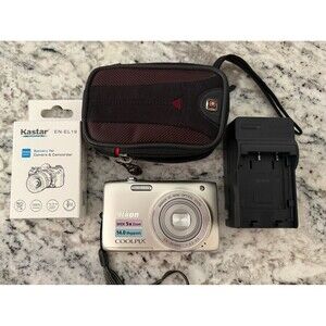 Nikon CoolPix S3100 14MP Digital Camera Silver w/ Extra Battery Charger Mem Card